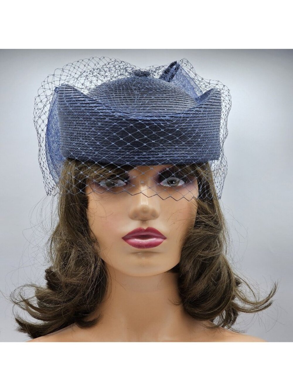 (A1371) Vintage Womens Woven Church Banquet Theater Costume Blue Violet Huge Bow